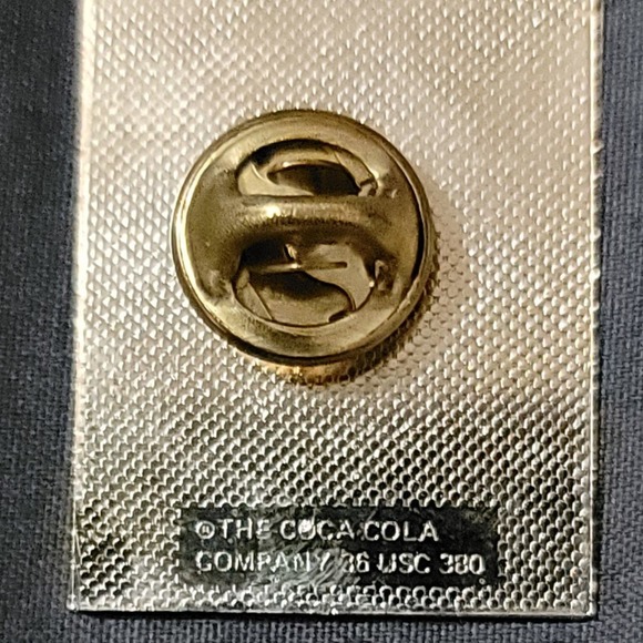 Vtg 1992 Coca-Cola Barcelona Olympics USA Cycling Team Lapel Pin - Picture 4 of 4